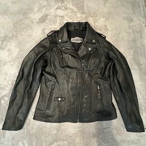 DERRINGER Women's Black Leather Jacket Sz M/L perfect condition